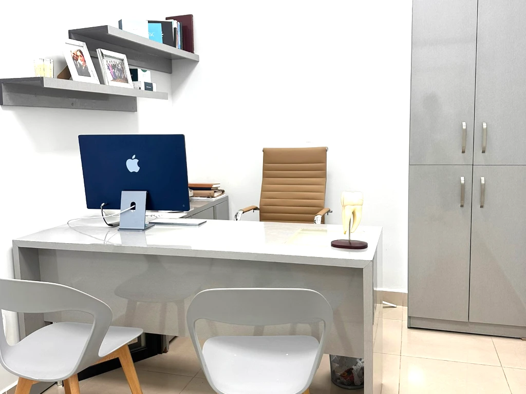 Detalle del interior de la clínica dental Cumbres