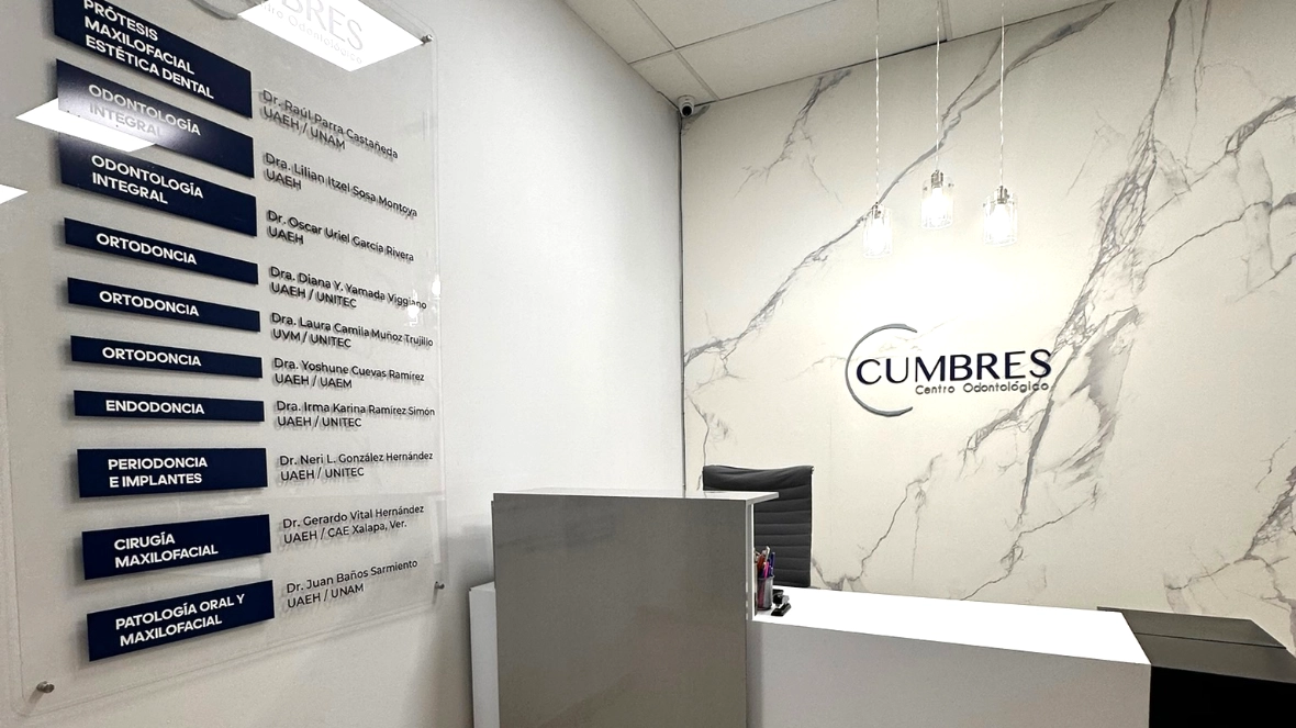 Recepción de Cumbres Centro Odontológico en Pachuca